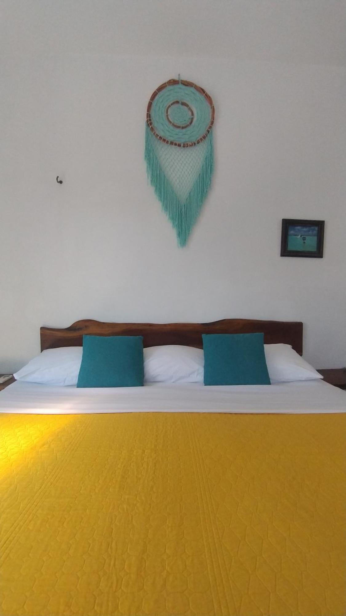 Ade Hotel