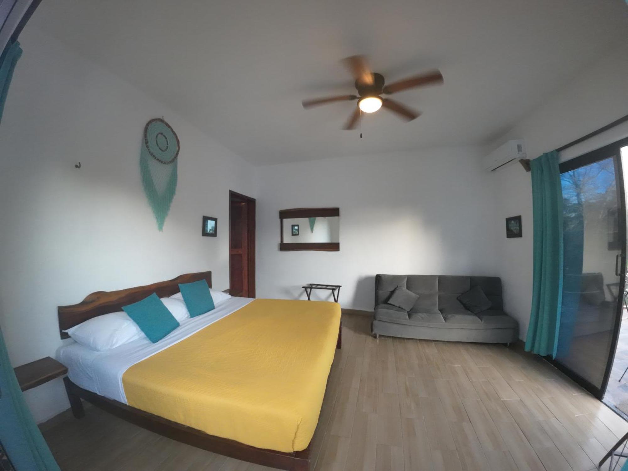 Hotel Ade 3*